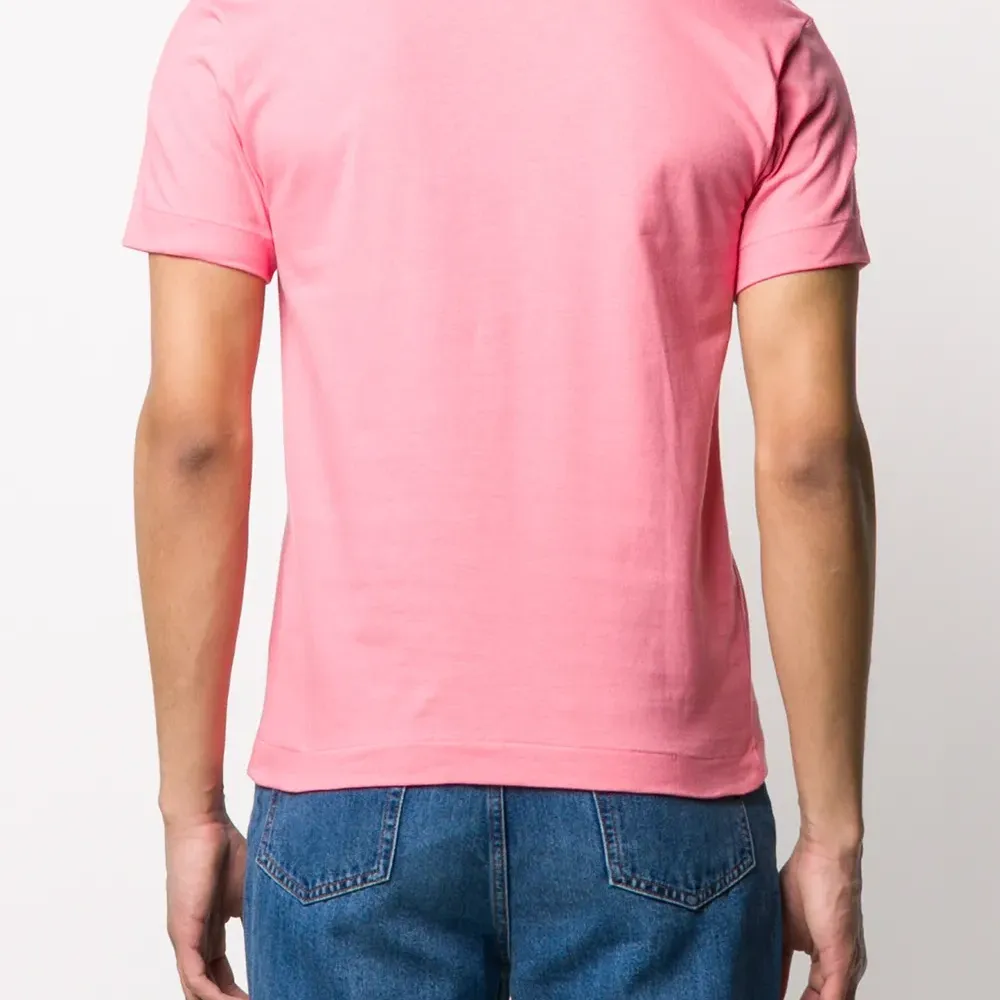 Футболка с вышивкой