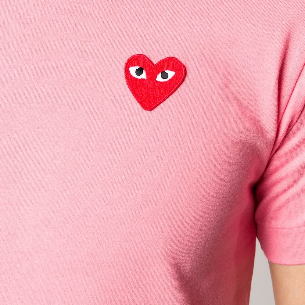 Футболка с вышивкой