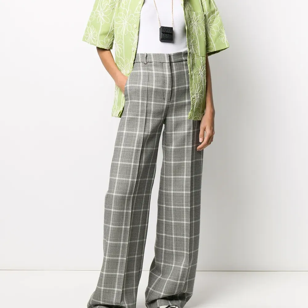 сумка Parigi со шнурком на шею и тиснением