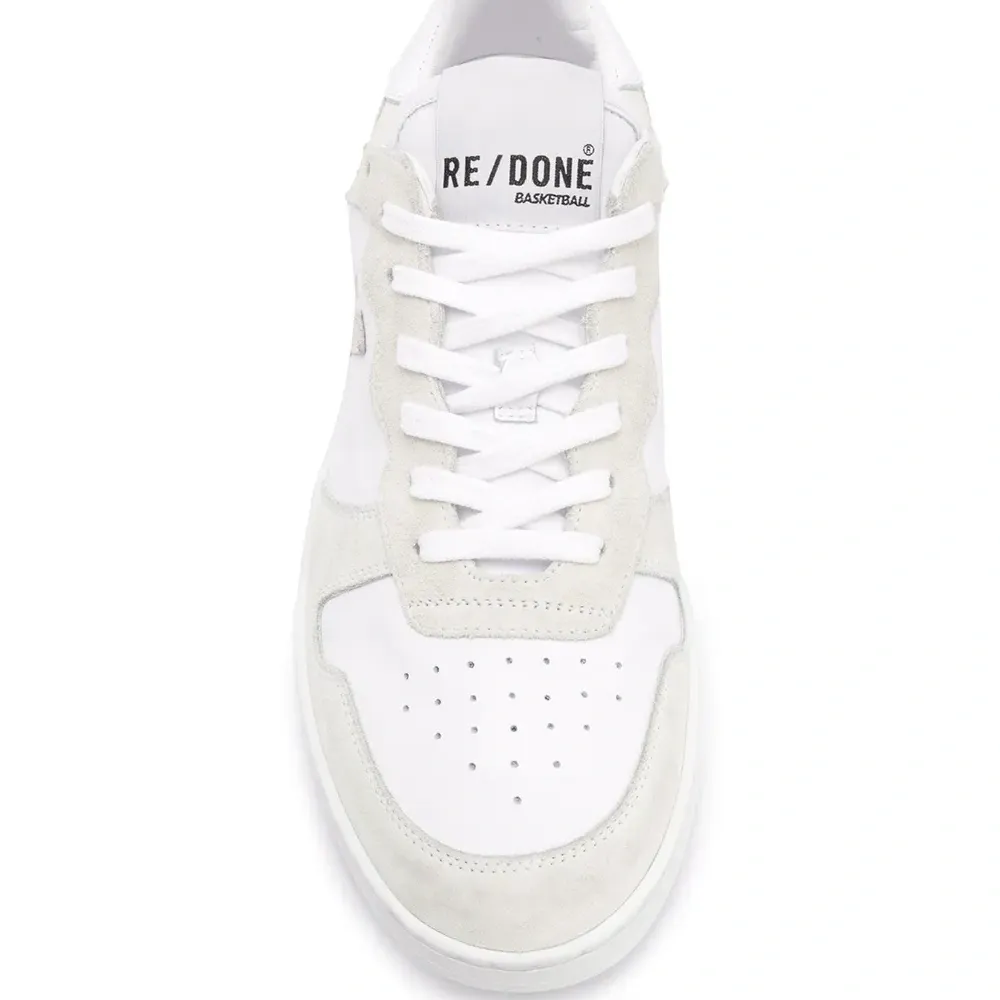 Двухцветные кроссовки