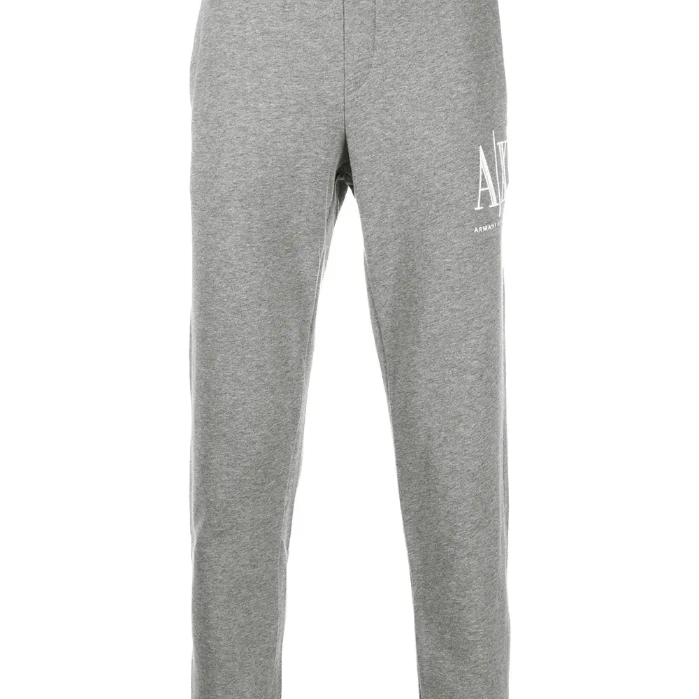 Спортивные брюки с вышитым логотипом