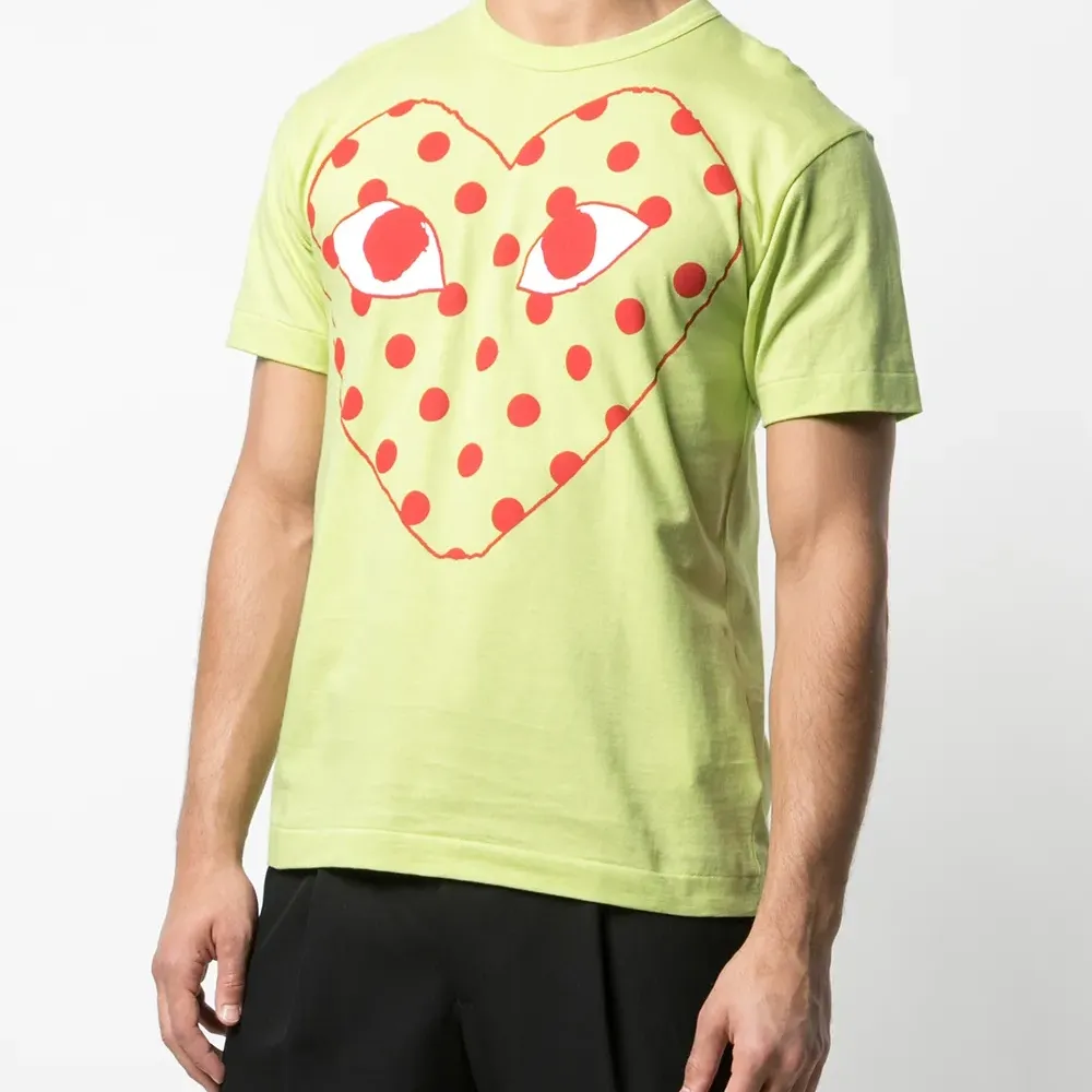 Футболка с логотипом