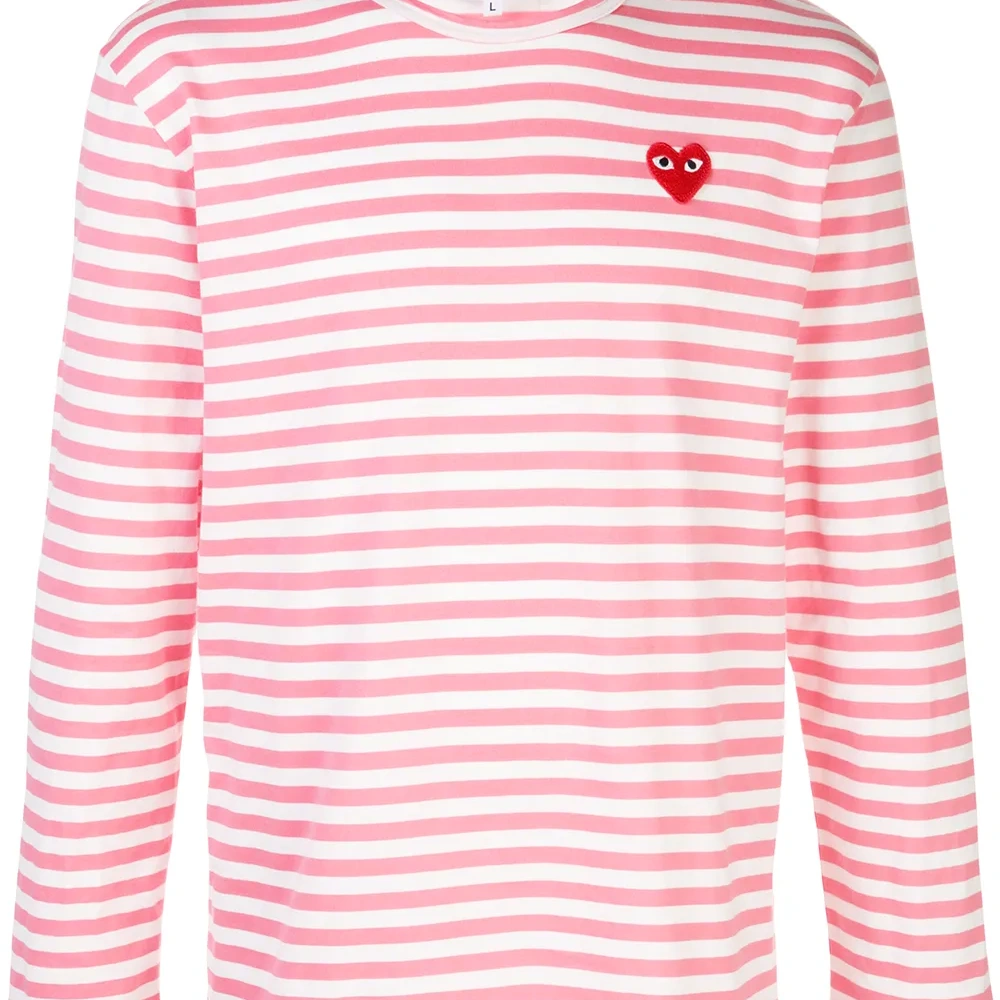 Полосатая футболка с логотипом