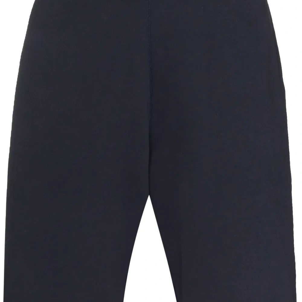 Спортивные шорты