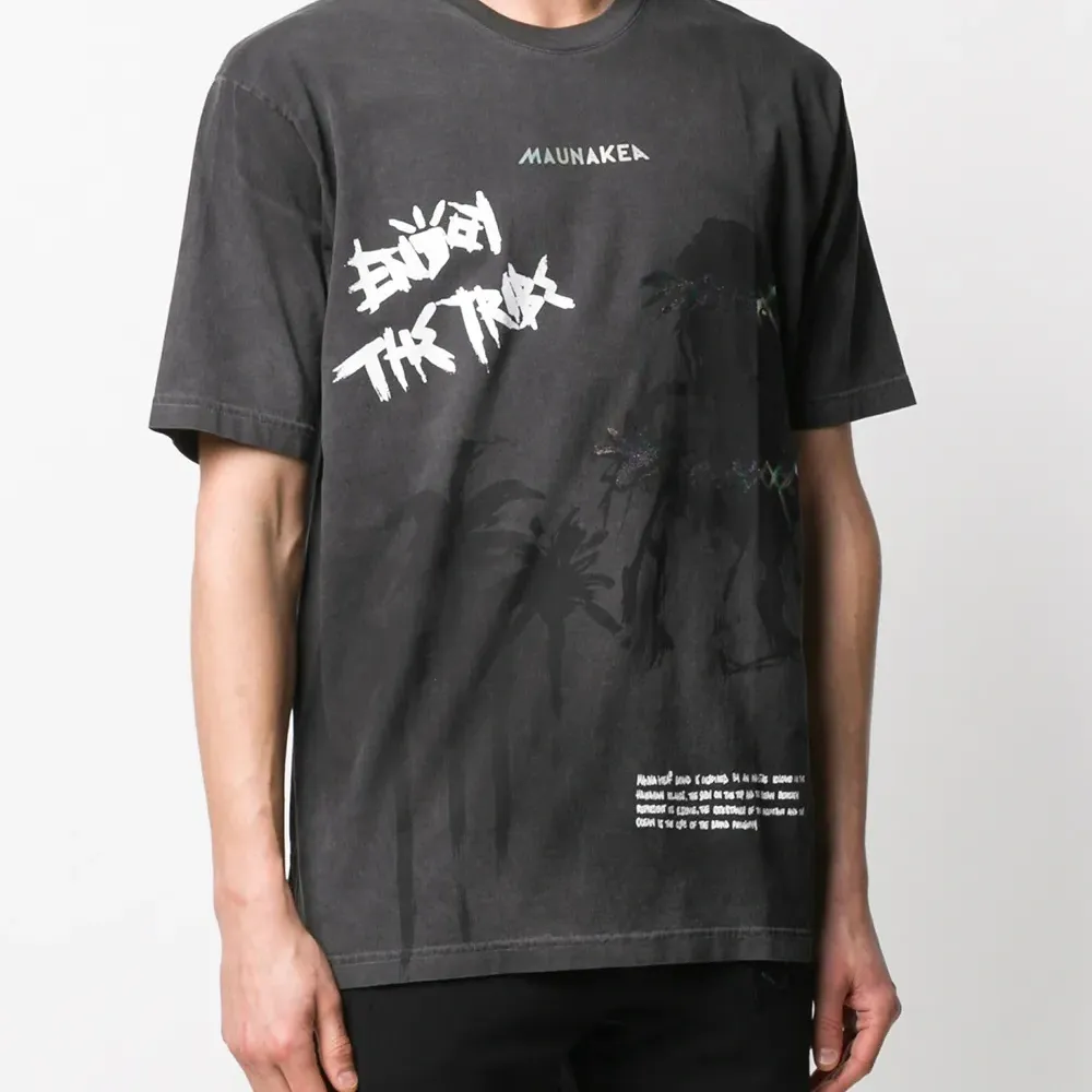 Футболка с графичным принтом