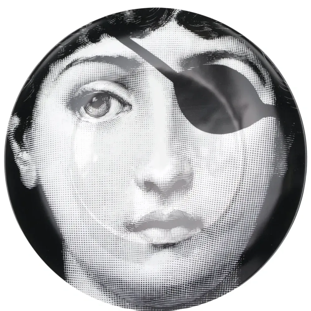 Тарелка с принтом Lina Cavalieri