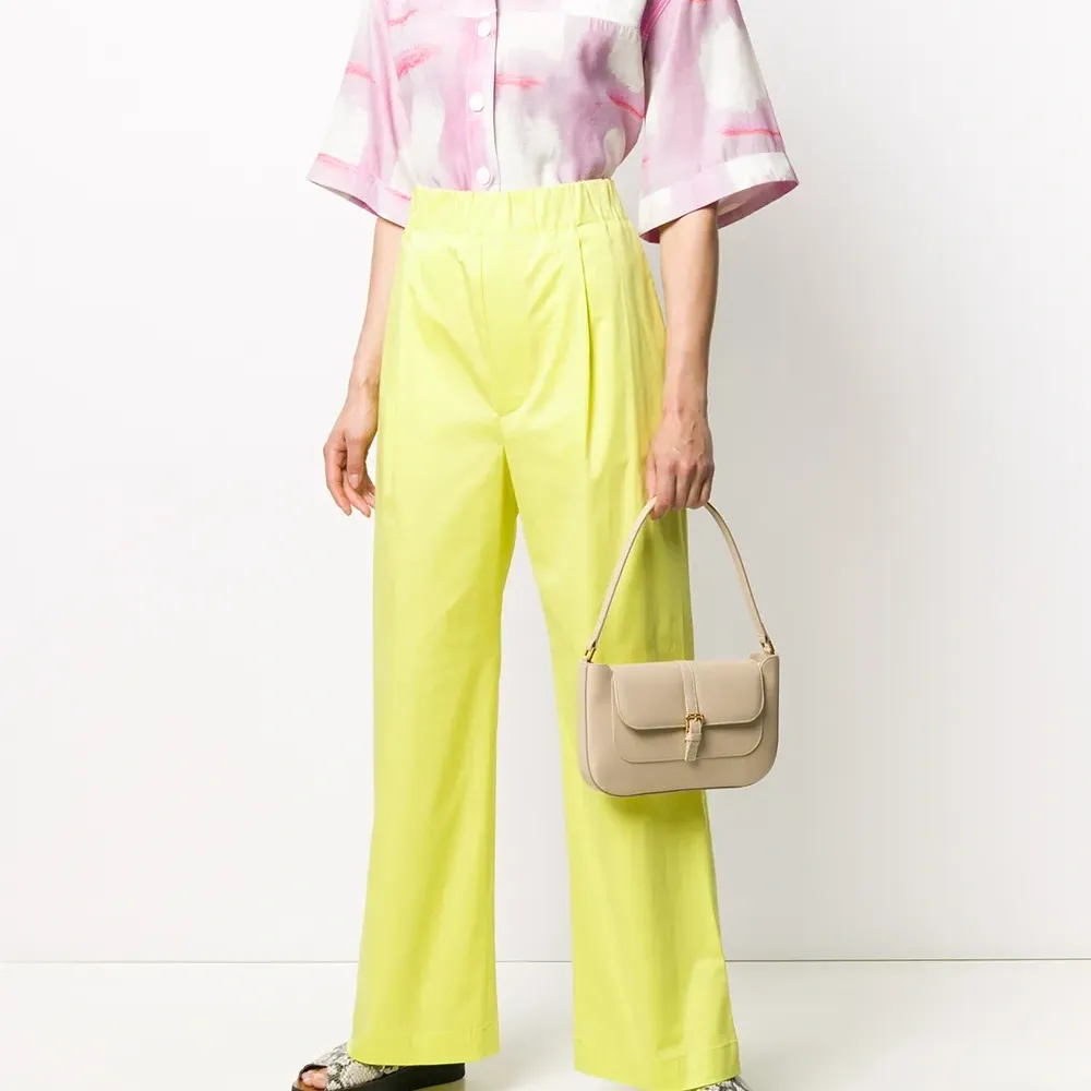 брюки широкого кроя с эластичным поясом брюки широкого кроя с эластичным поясом