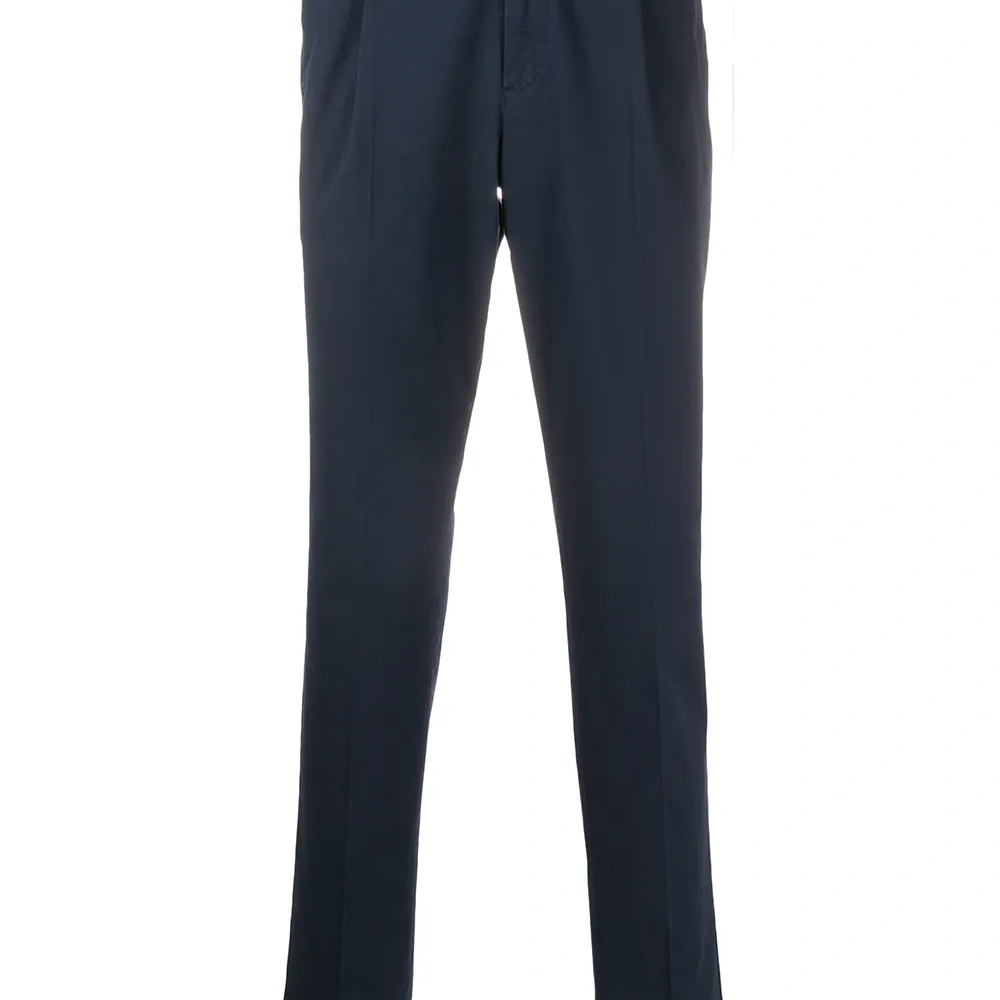 Брюки чинос прямого кроя