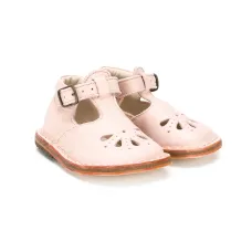 Сандалии с ремешком