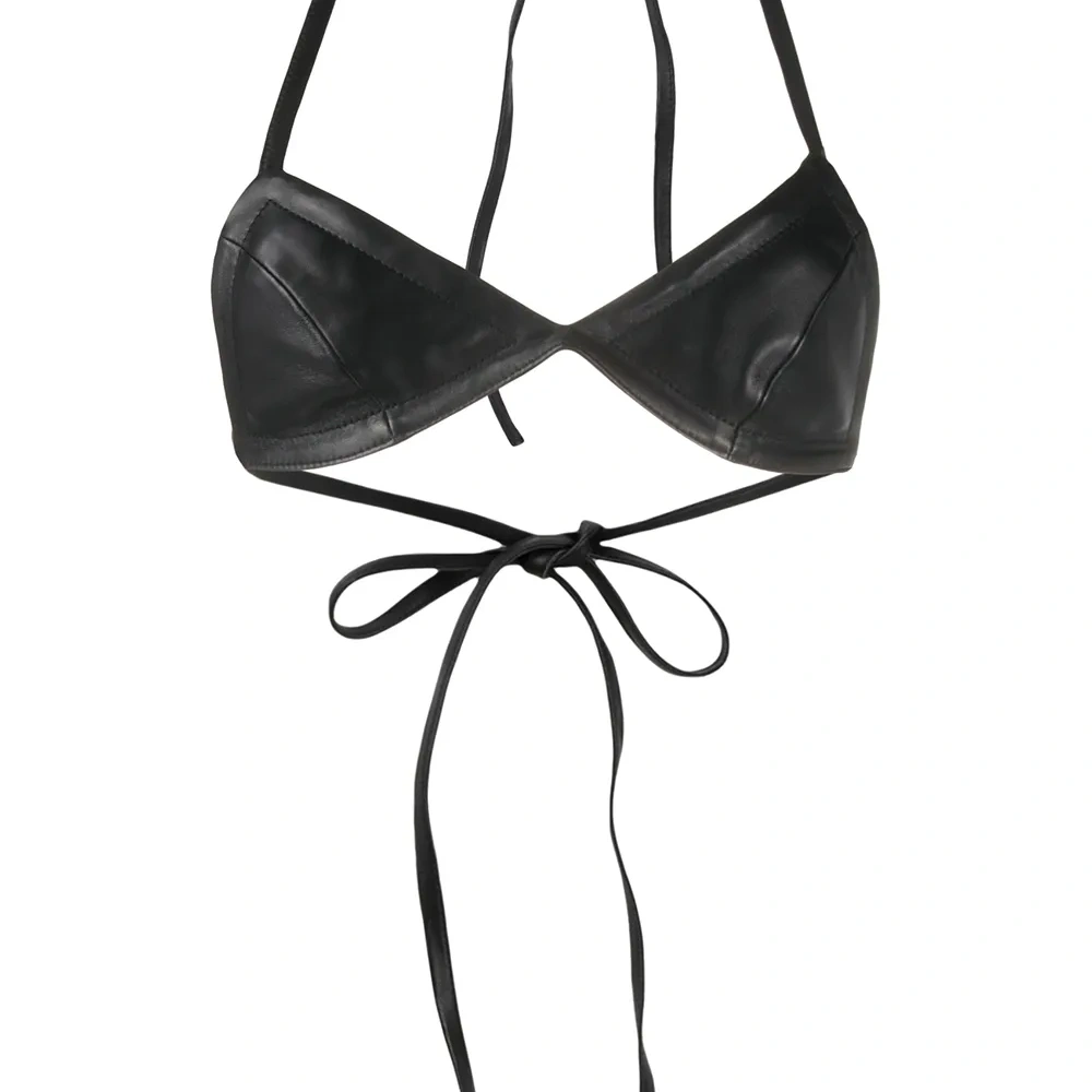 Топ с треугольными чашками