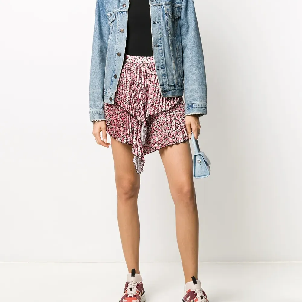 каскадная юбка мини асимметричного кроя