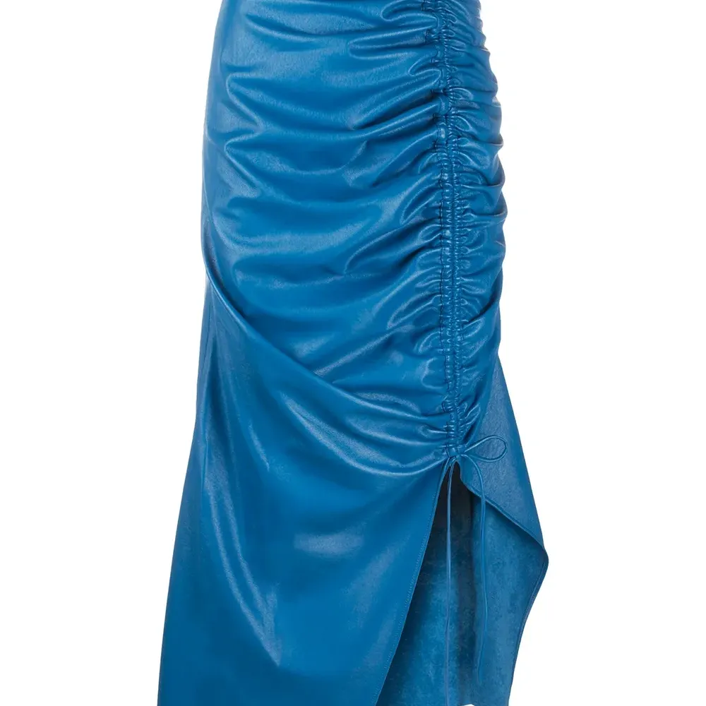 Юбка асимметричного кроя со сборками