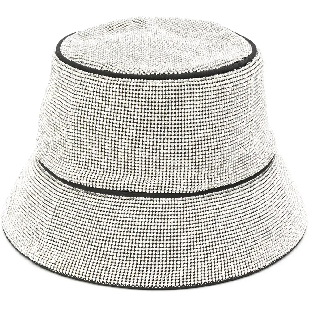 Панама с вышивкой