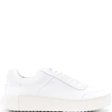 Кроссовки на шнуровке