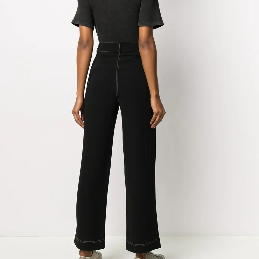 Брюки прямого кроя с контрастной строчкой