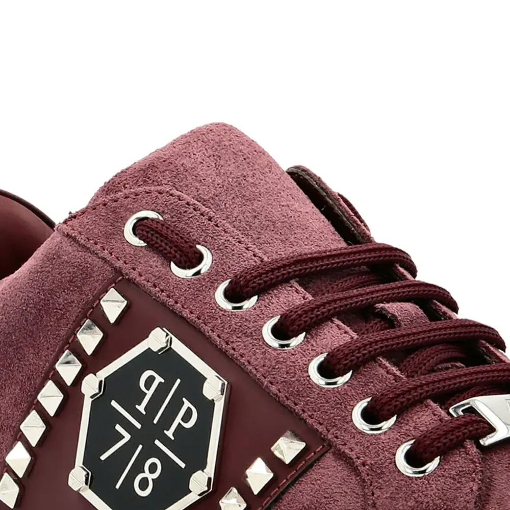 Кеды с заклепками Кеды с заклепками