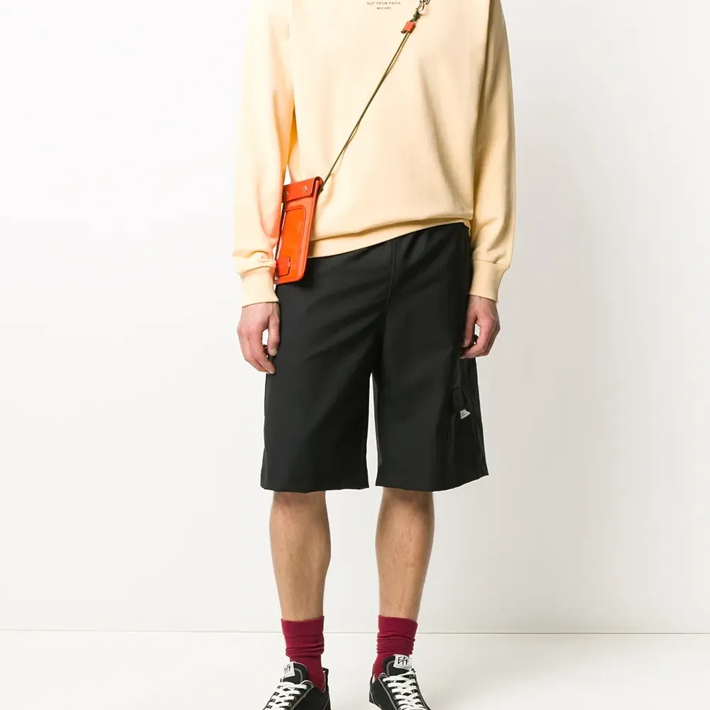 худи с логотипом