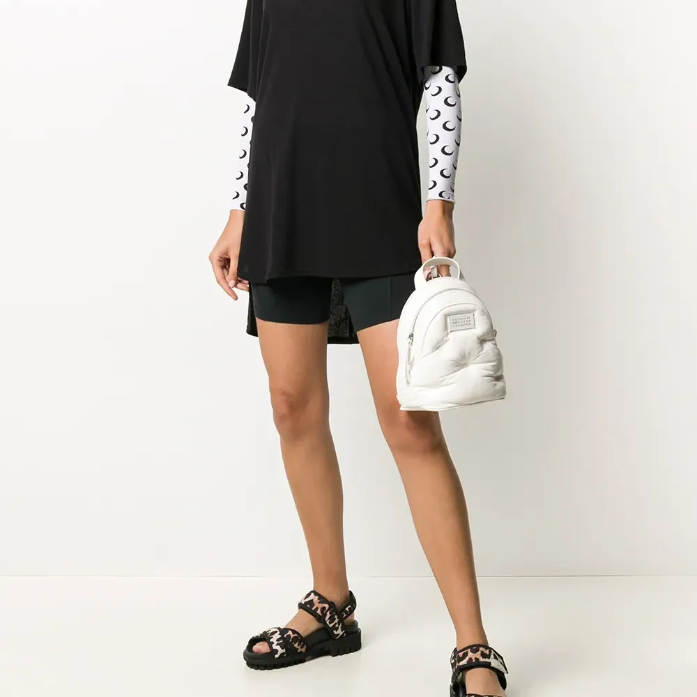 Футболка с короткими рукавами