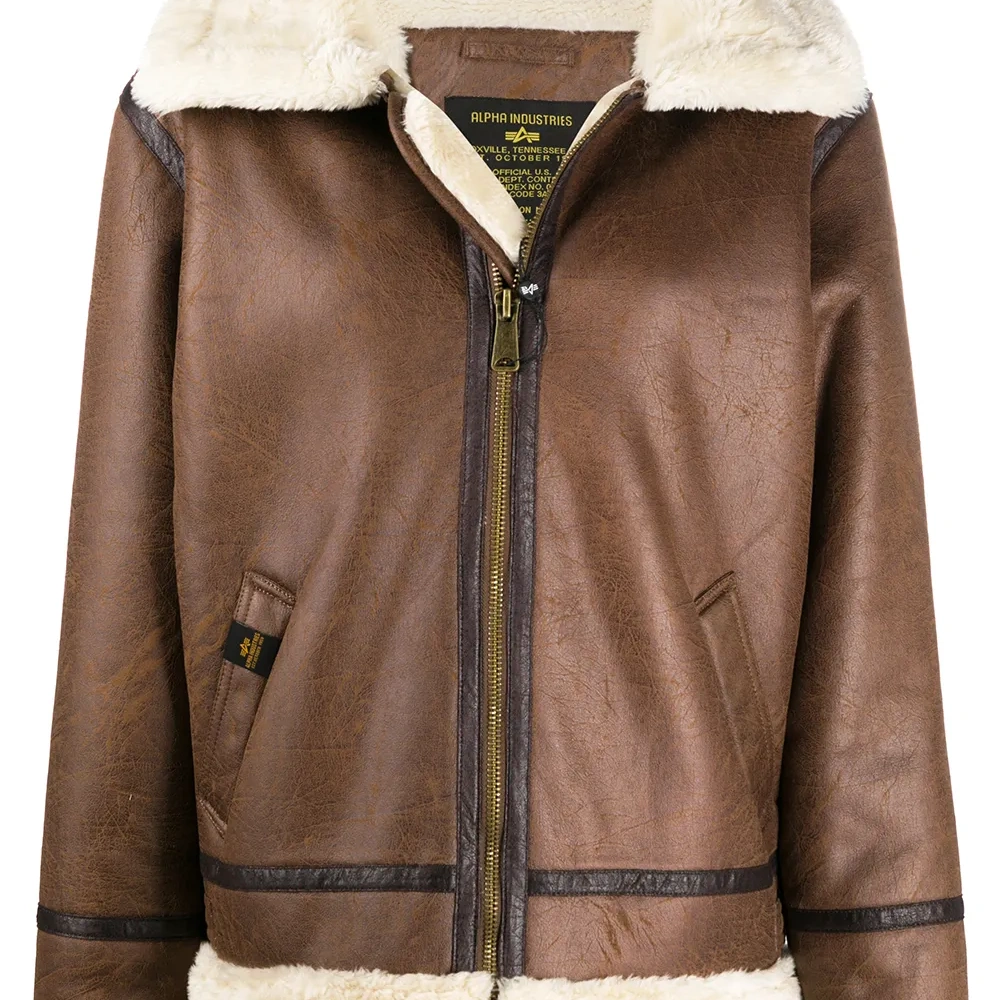 Куртка-бомбер из шерпы