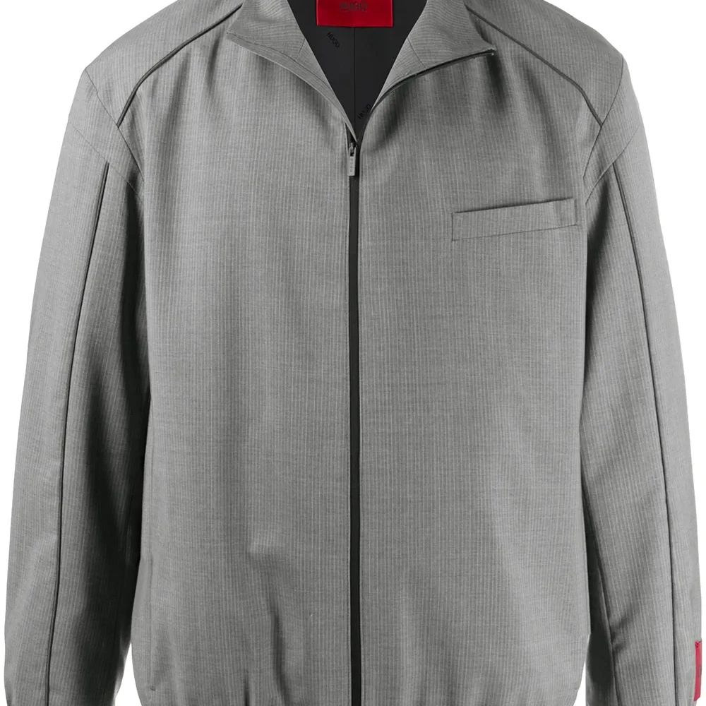 Полосатая куртка на молнии