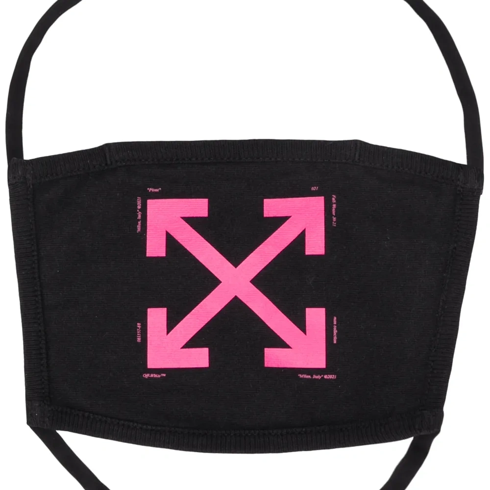 маска с принтом Arrows