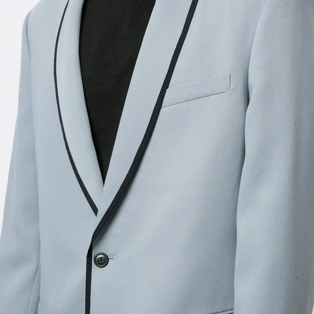 однобортный пиджак с лацканами-шалькой