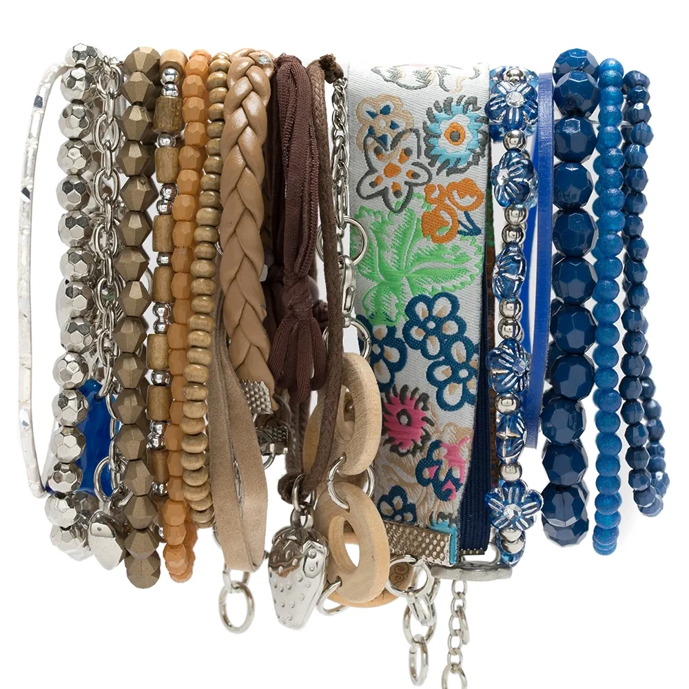 Набор браслетов Charms