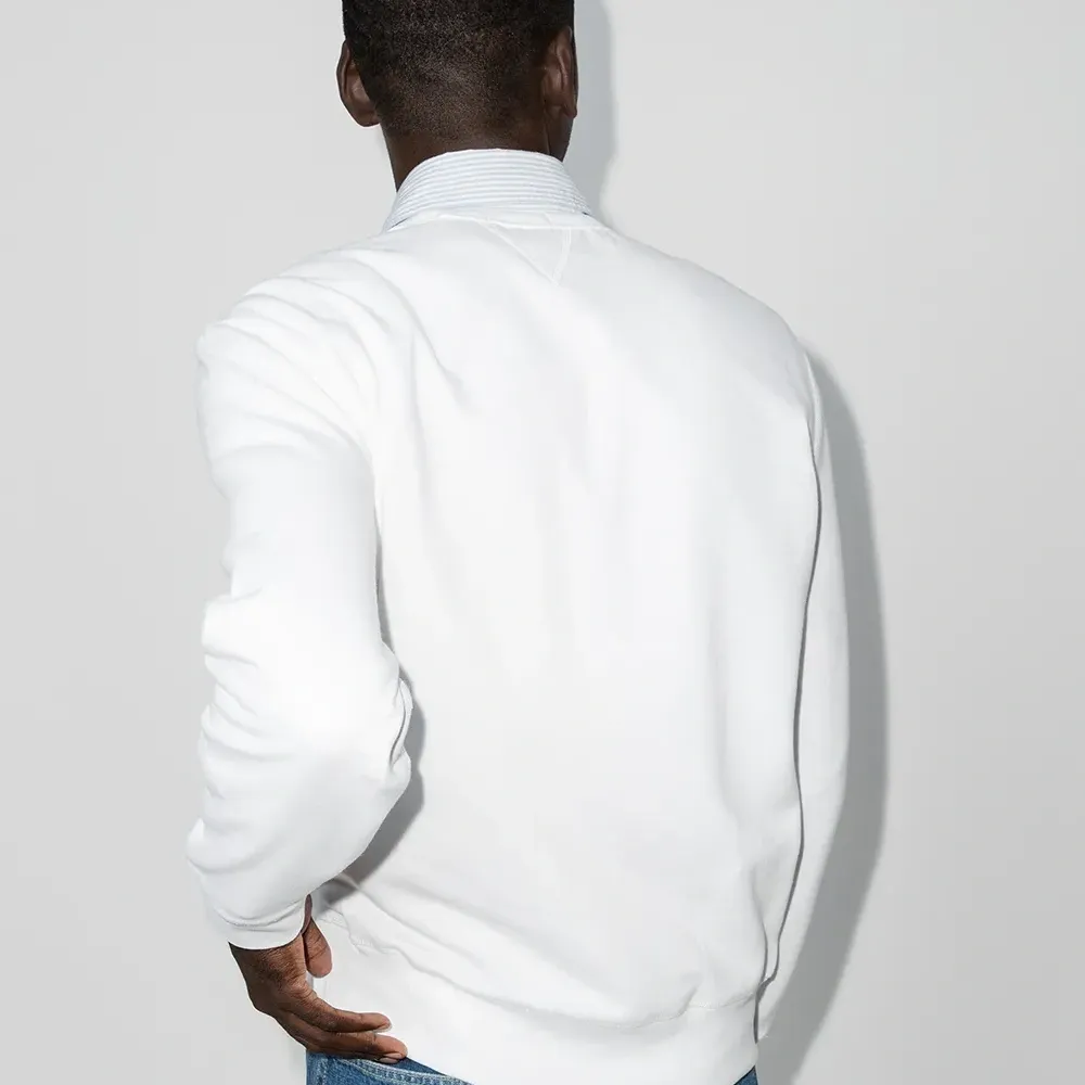 Толстовка с вышитым логотипом