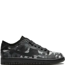 Кроссовки Dunk Low из коллаборации с Comme des Garçons