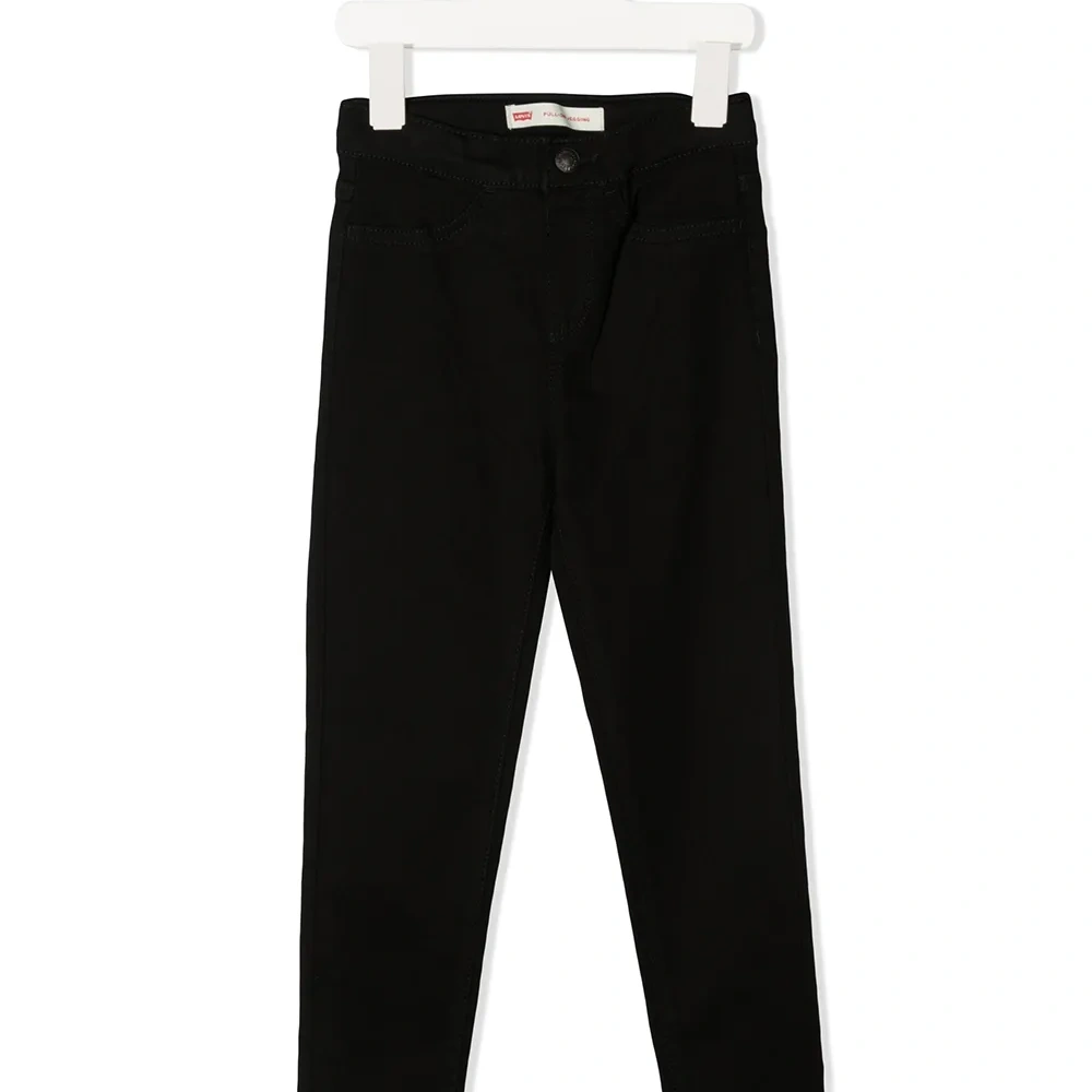 Джинсы скинни