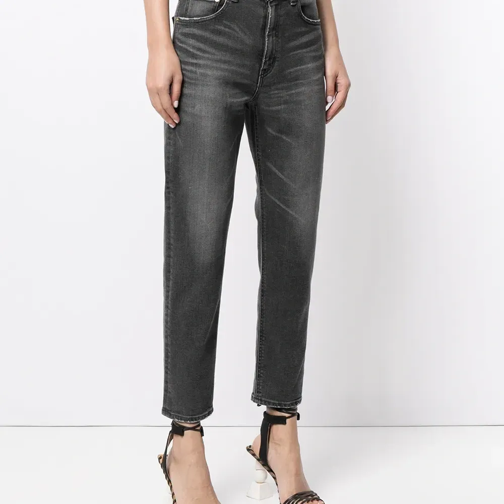 Прямые джинсы The Sapphire