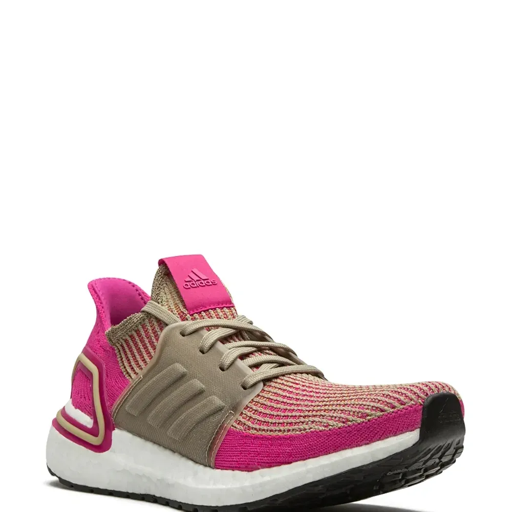 Кроссовки UltraBoost 19