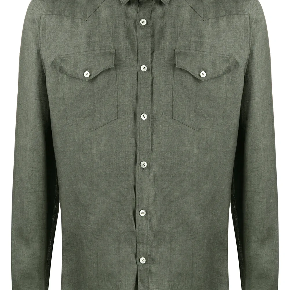 Однотонная рубашка на пуговицах