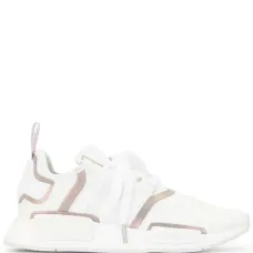 Кроссовки на шнуровке с эффектом металлик