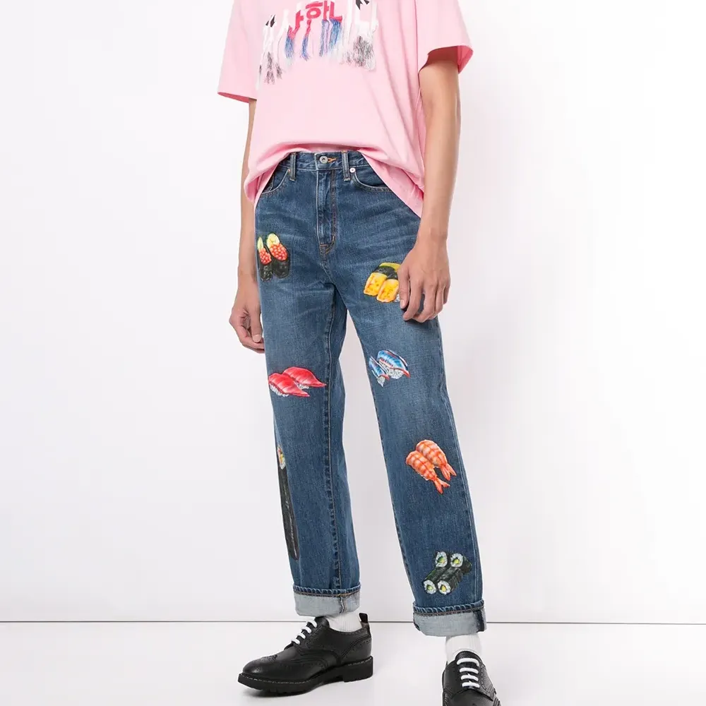 Футболка с вышивкой