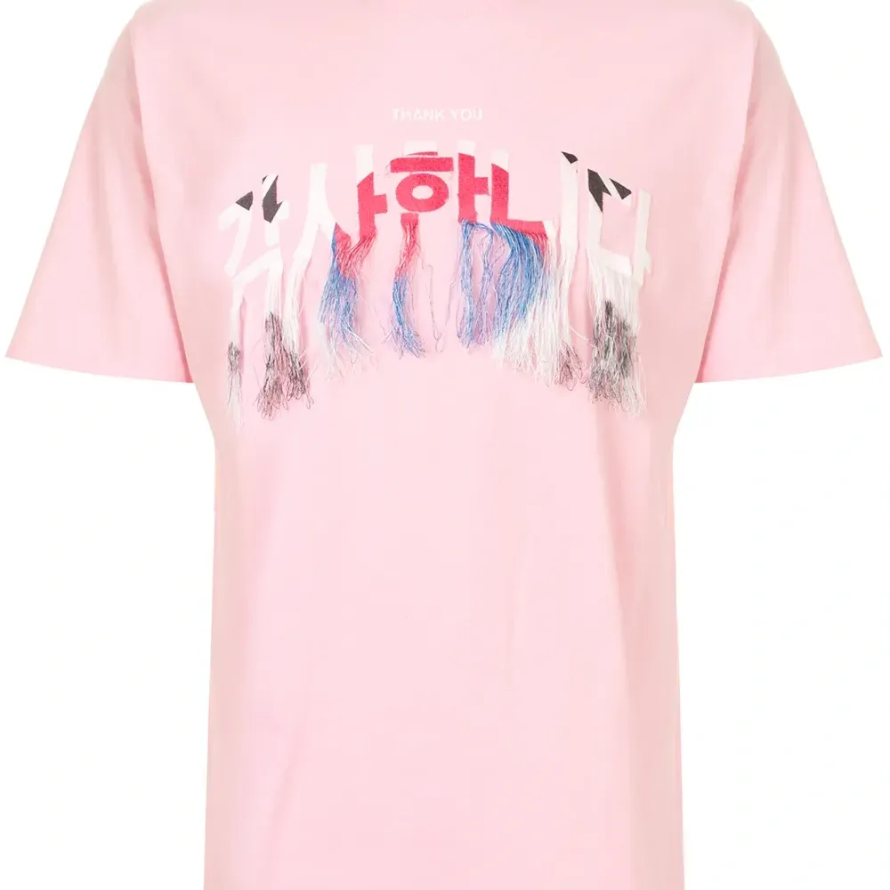 Футболка с вышивкой