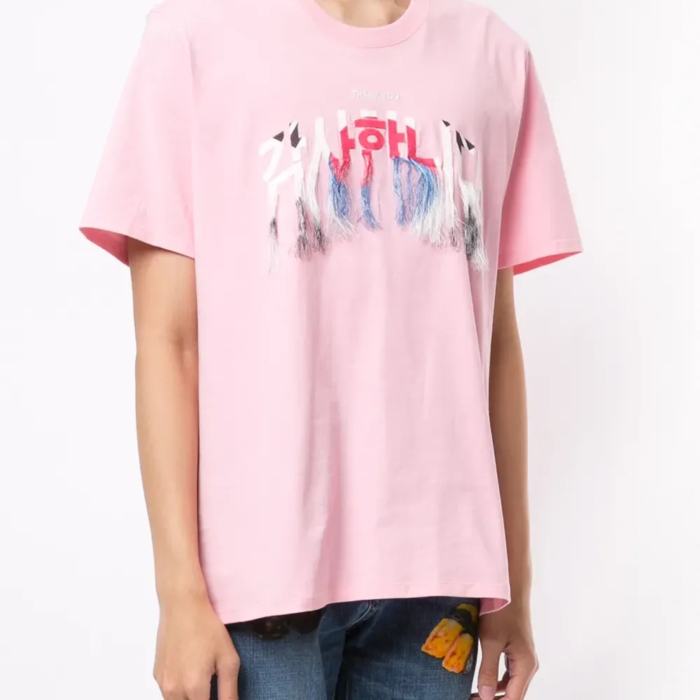 Футболка с вышивкой