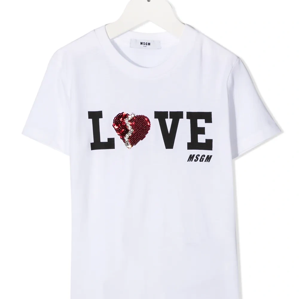 Футболка с логотипом