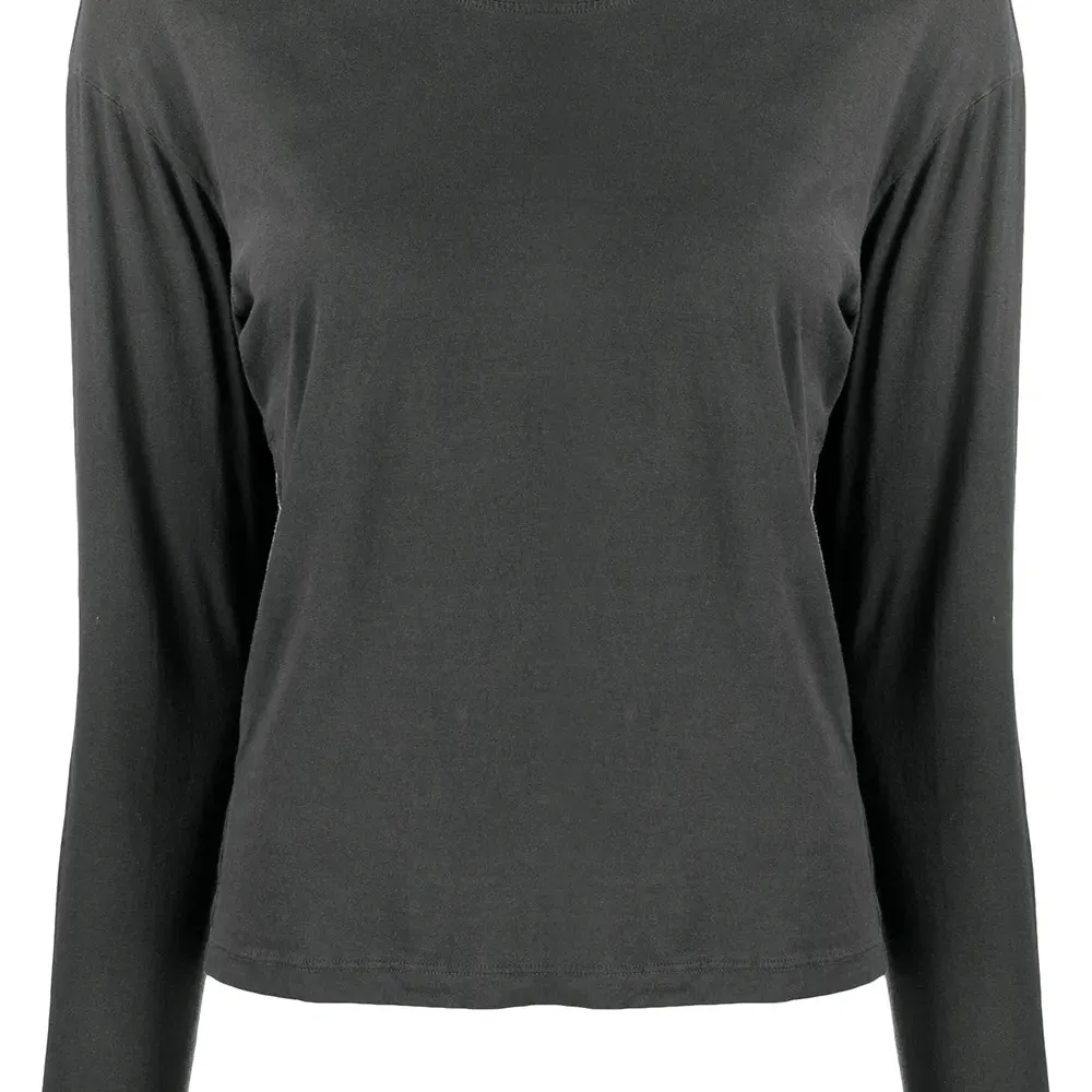 приталенный топ с длинными рукавами