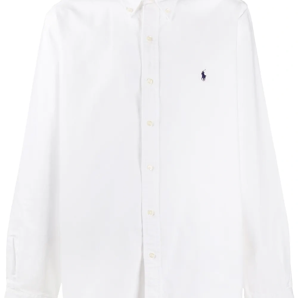 Рубашка с воротником на пуговицах