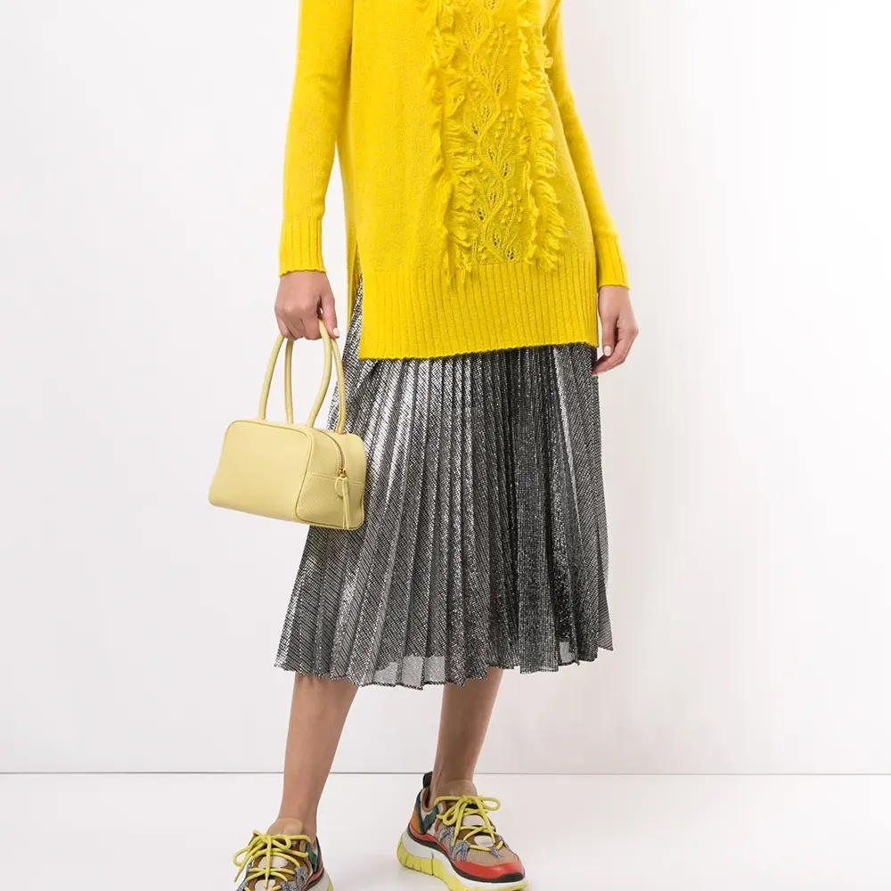 Джемпер с оборками