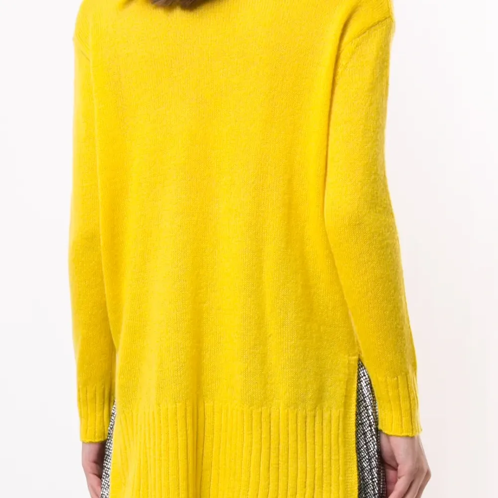 Джемпер с оборками