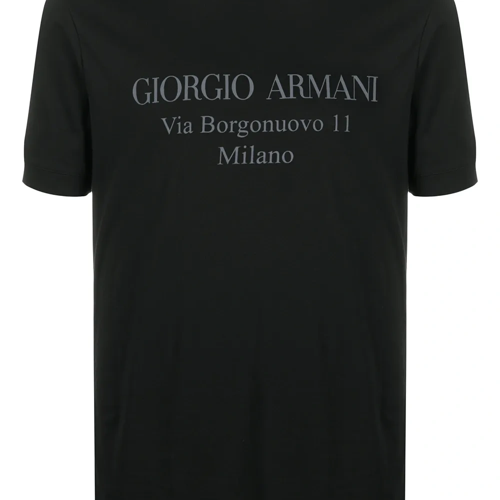 Футболка с логотипом