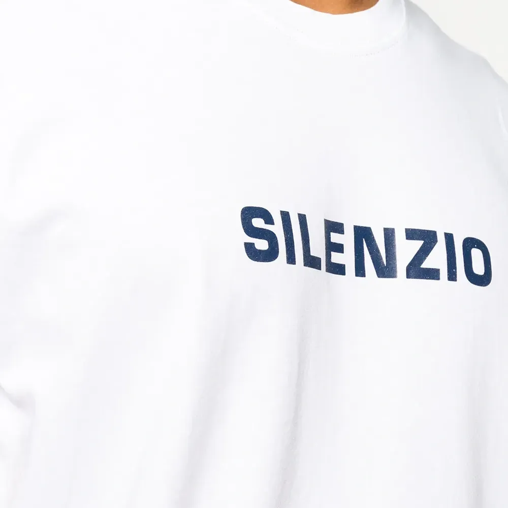 Футболка с логотипом