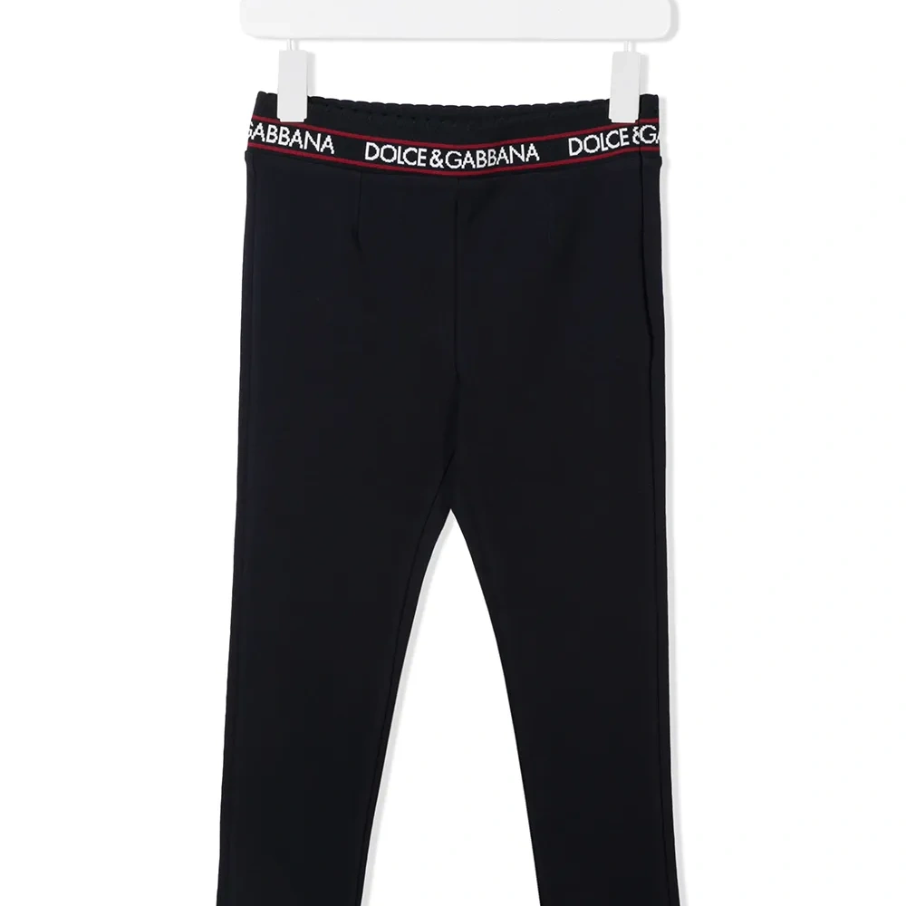 Брюки с логотипом на поясе