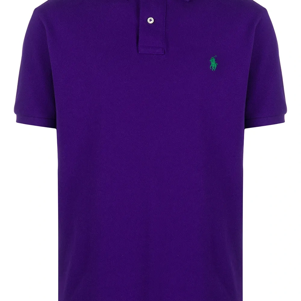 Рубашка поло с вышитым логотипом