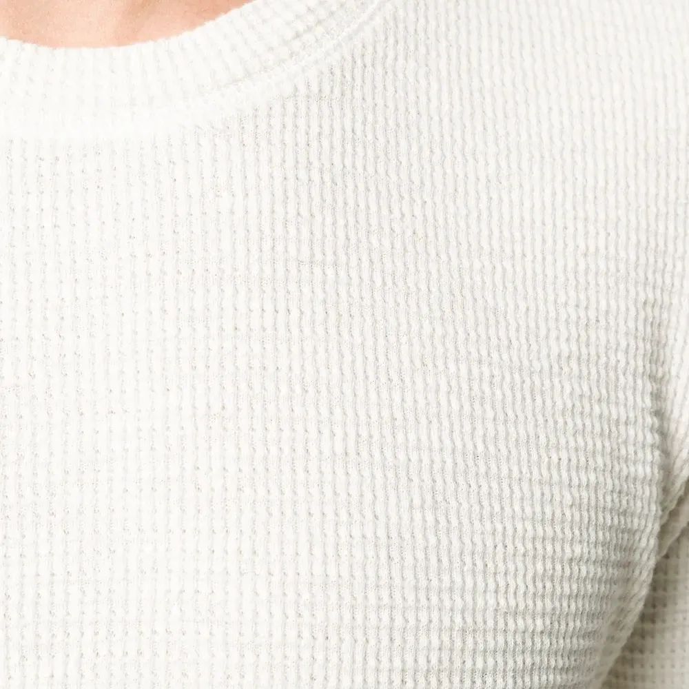 Фактурный свитер с длинными рукавами