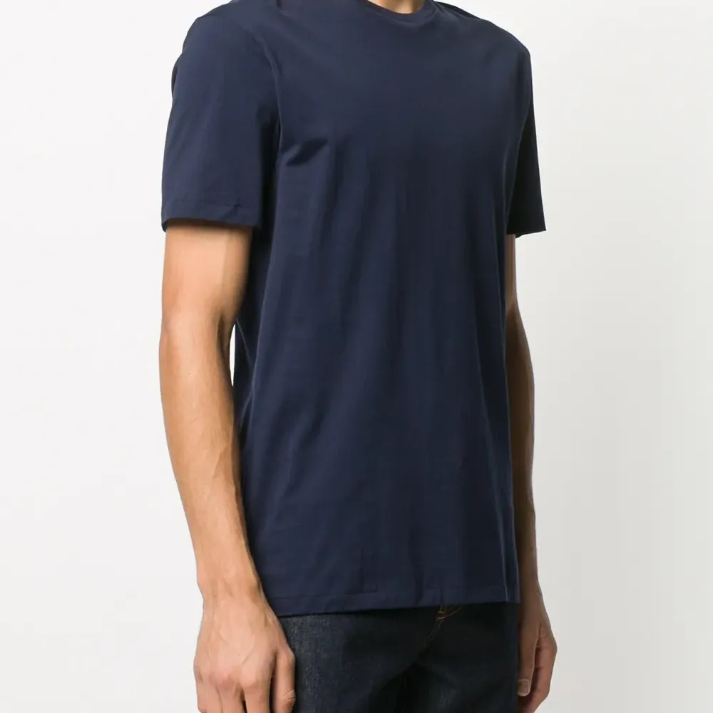 Базовая футболка