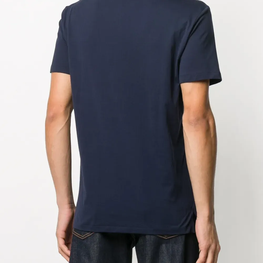 Базовая футболка