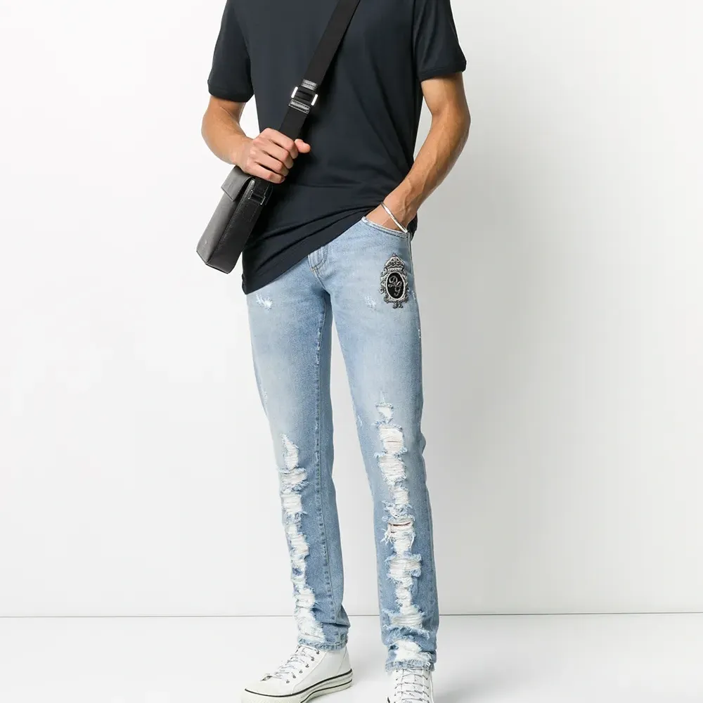 Футболка с круглым вырезом и логотипом